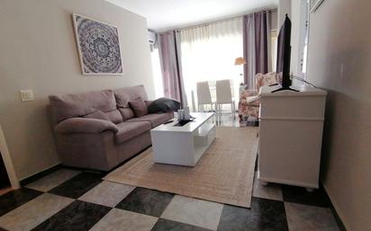 Living room of Flat for sale in Badajoz Capital  with Air Conditioner and Balcony