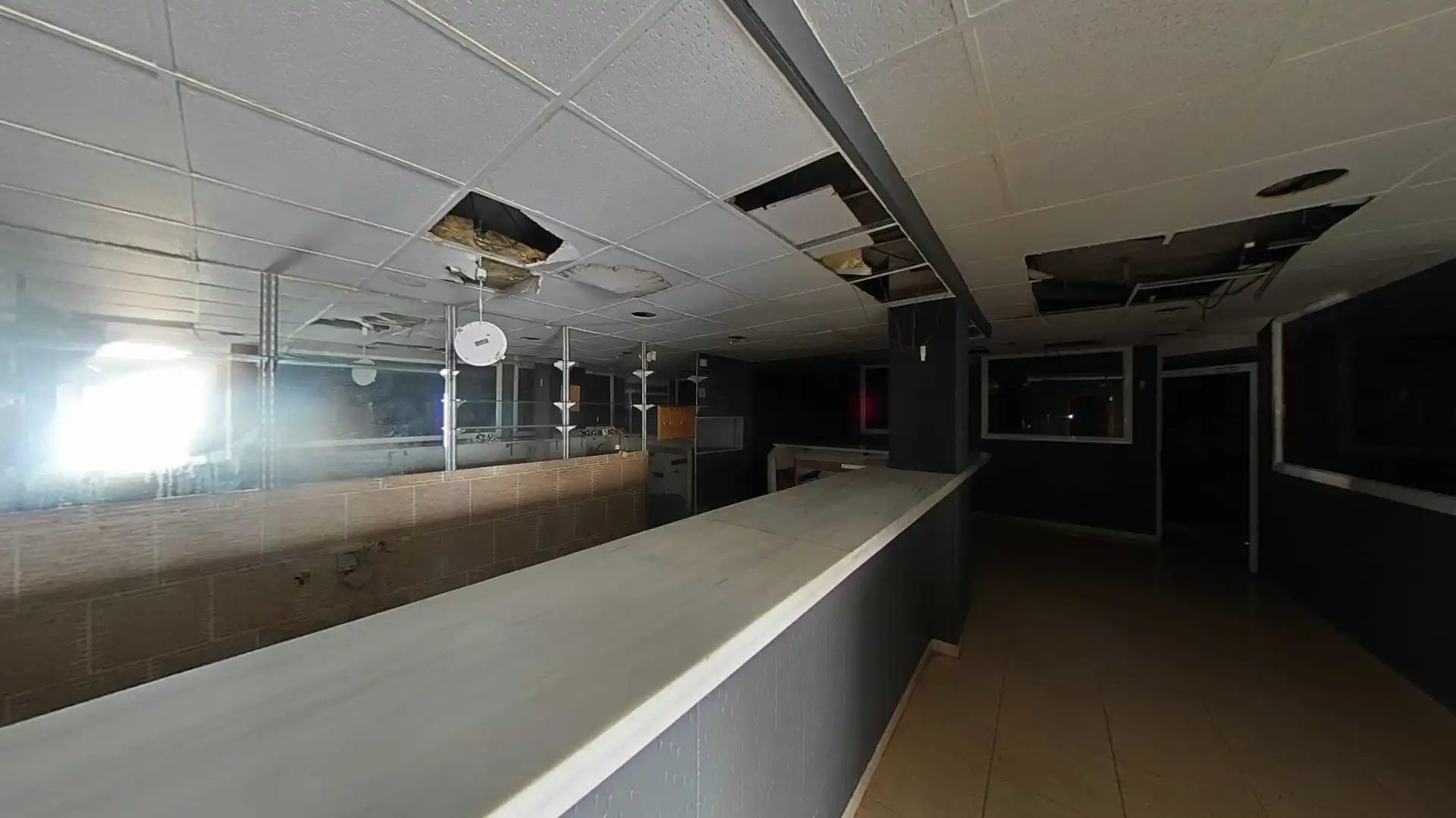 Local comercial en venda a Margarida Xirgu, imagen 7