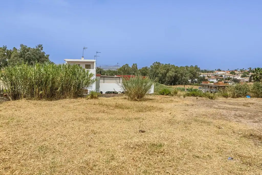 Residential land for sale in Avenida las Flores