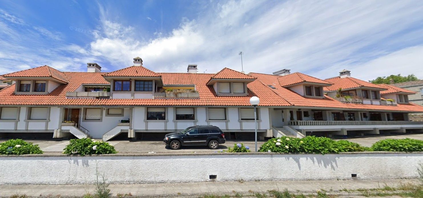 Vista exterior de Casa o xalet en venda en A Guarda   amb Calefacció, Jardí privat i Terrassa