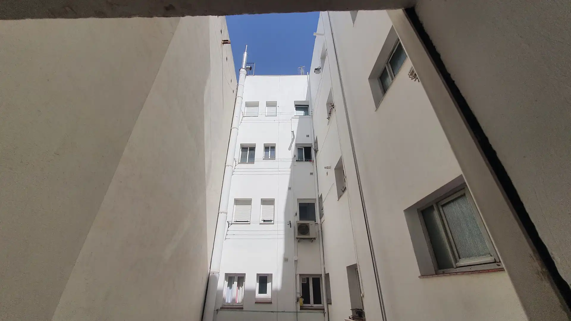 Flat for rent in Calle de San Bernardo, Universidad - Malasaña