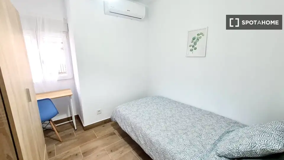 Schlafzimmer von Wohnung zur Miete in Getafe mit Klimaanlage, Heizung und Möbliert