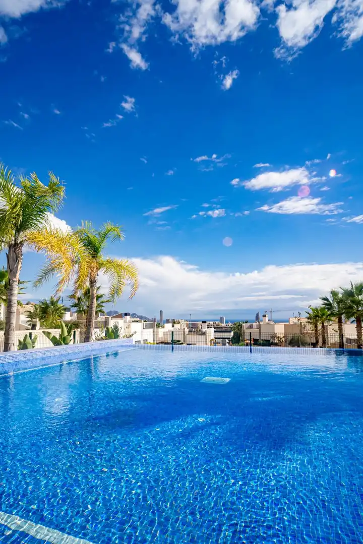 Piscina de Àtic en venda en Finestrat amb Aire condicionat, Calefacció i Jardí privat