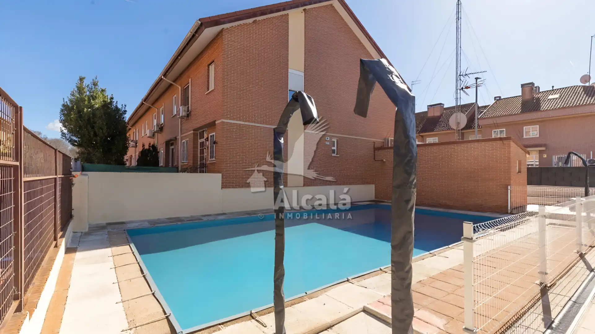 Swimming pool of Single-family semi-detached for sale in Las Palmas de Gran Canaria  with Heating, Parquet flooring and Swimming Pool