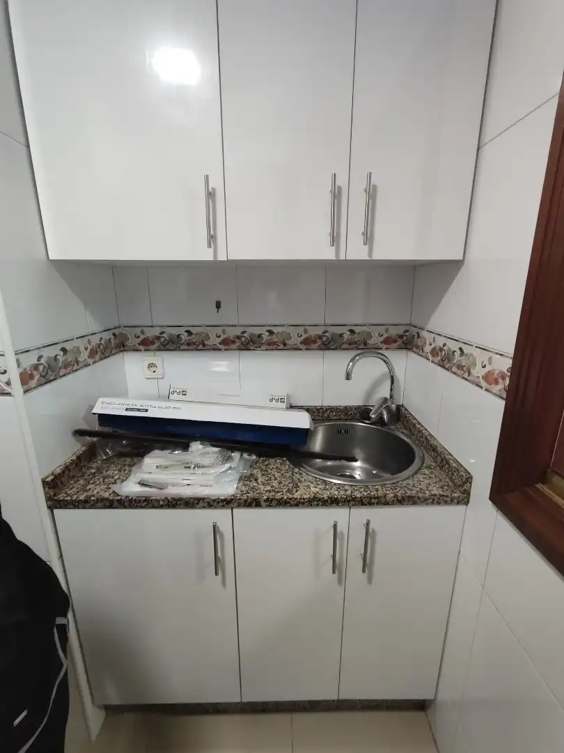 Kitchen of Study for rent in Vigo   with Heating, Parquet flooring and Washing machine