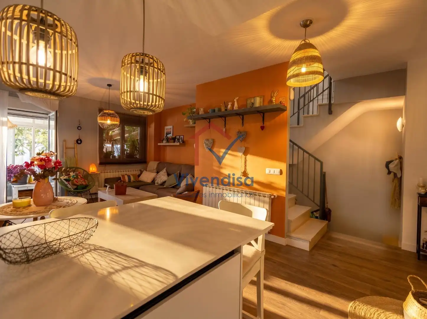 Sala d'estar de Casa adosada en venda en Cabanillas del Campo amb Aire condicionat, Calefacció i Terrassa