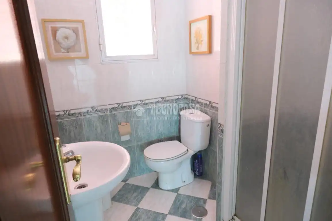 Bathroom of Detached homes for sale in Sevilla