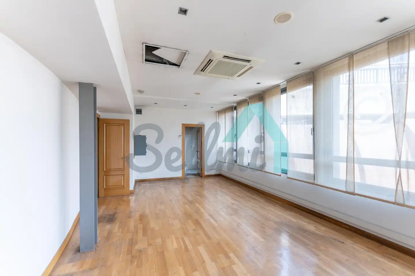 Flat for sale in Oviedo   with Parquet flooring