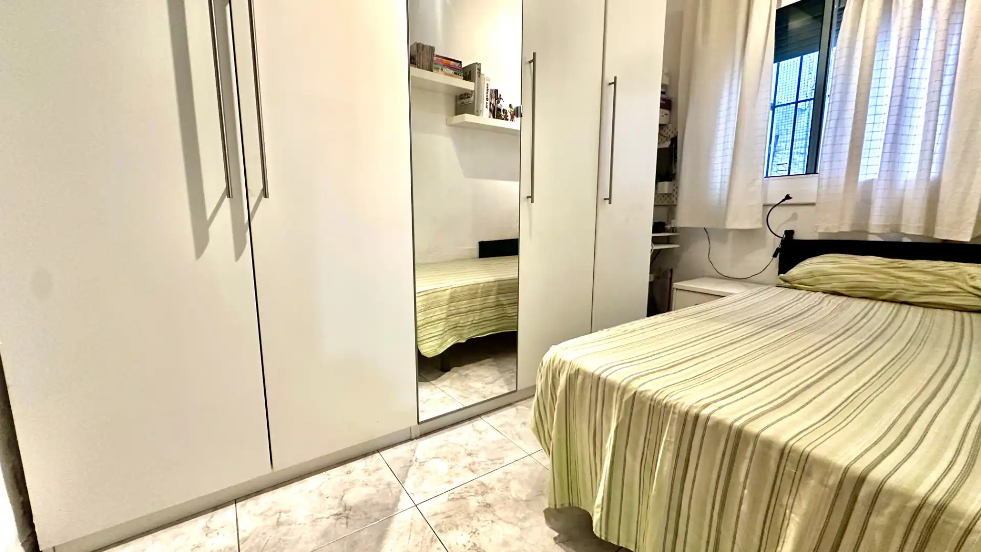 Habitación de Planta baja en venta en Barcelona con Aire acondicionado, Calefacción y Terraza