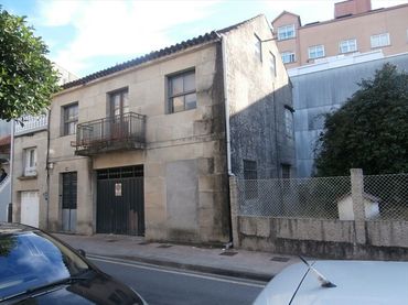 Terreni e lotti in vendita a rafael dieste 15-17