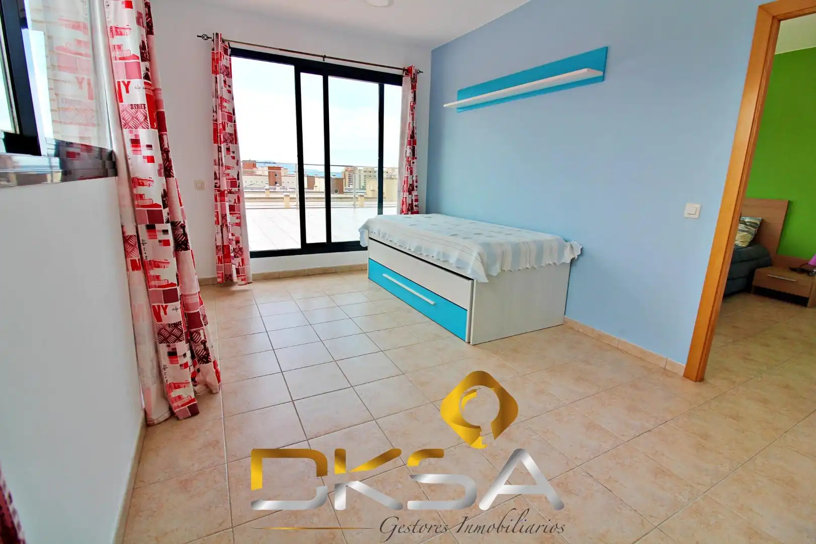 Dormitori de Àtic en venda en Oropesa del Mar / Orpesa amb Aire condicionat, Calefacció i Jardí privat