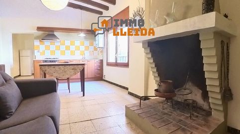 Foto 5 de Casa adosada en venta en Plaza Homenatge de la Vellesa, Granyena de les Garrigues, Lleida