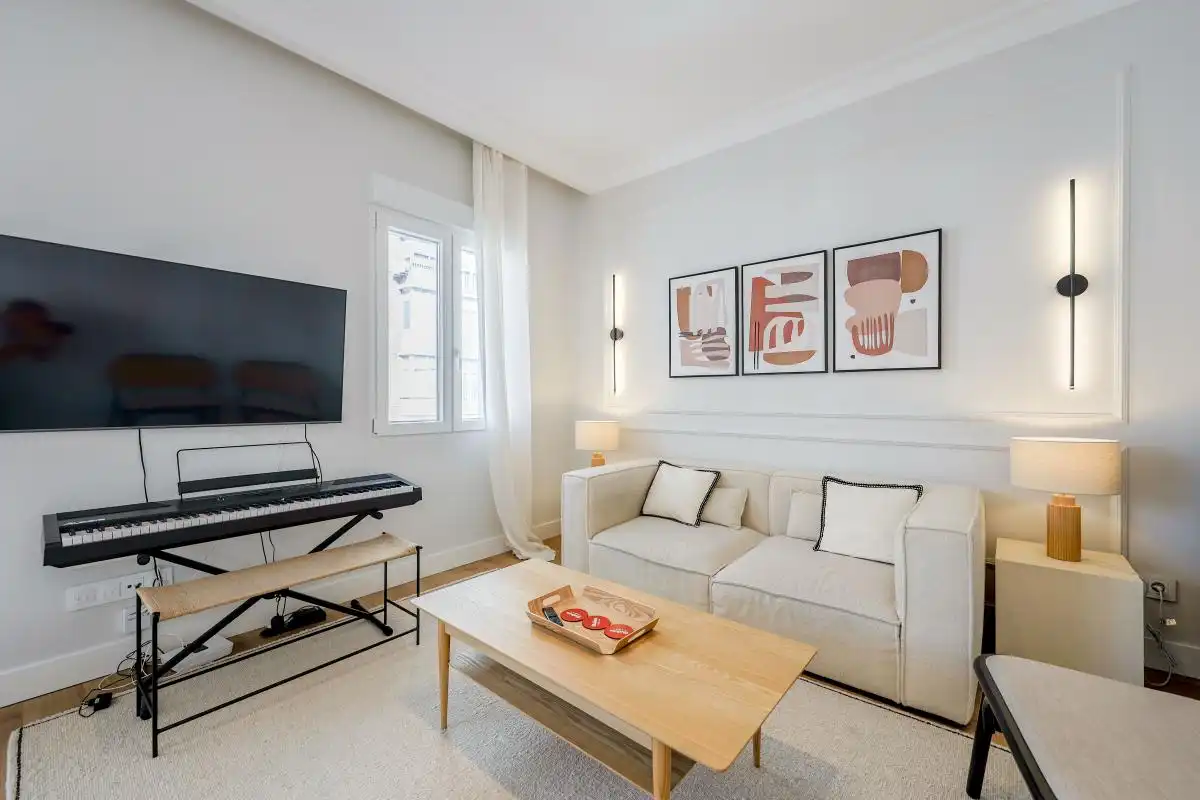 Living room of Flat for rent in Madrid  with Air Conditioner, Heating and Terrace