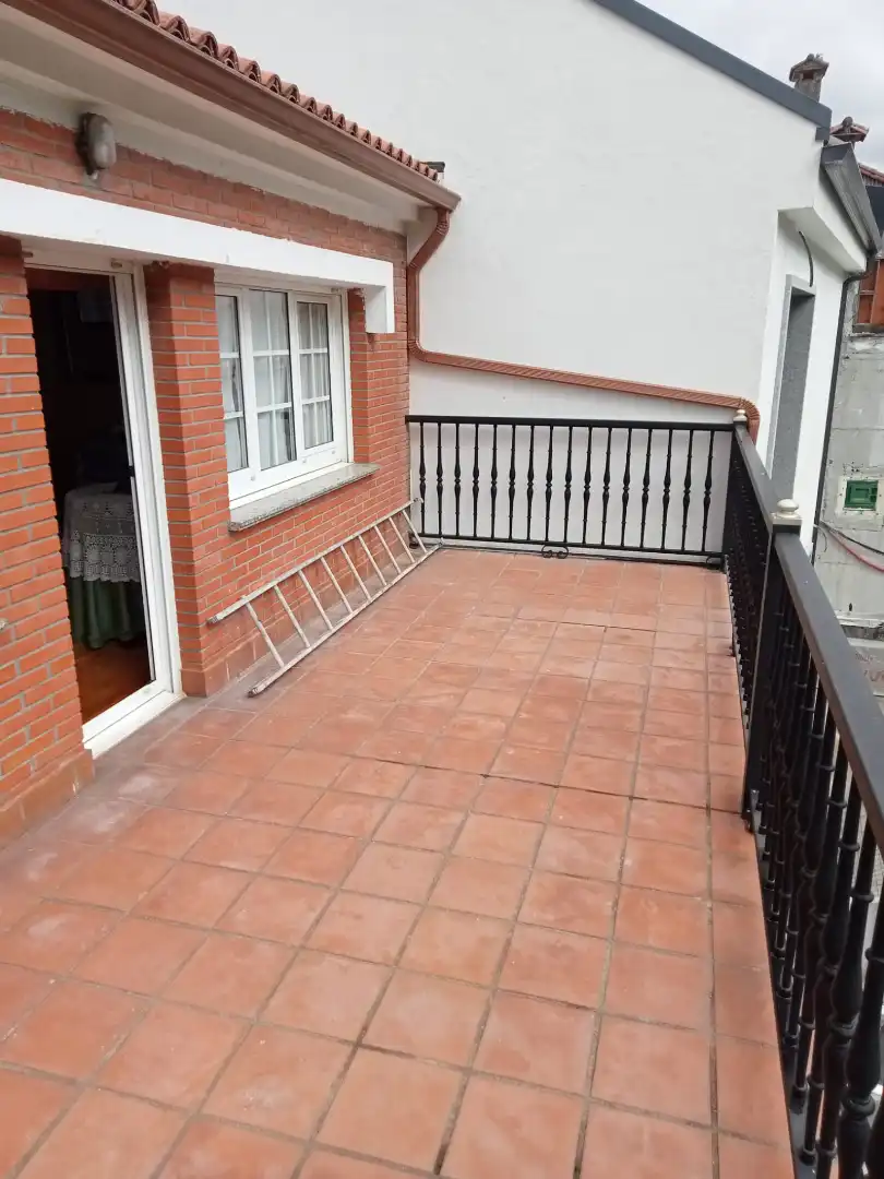 Terraza de Casa o chalet en venta en Santiago de Compostela  con Calefacción, Jardín privado y Terraza