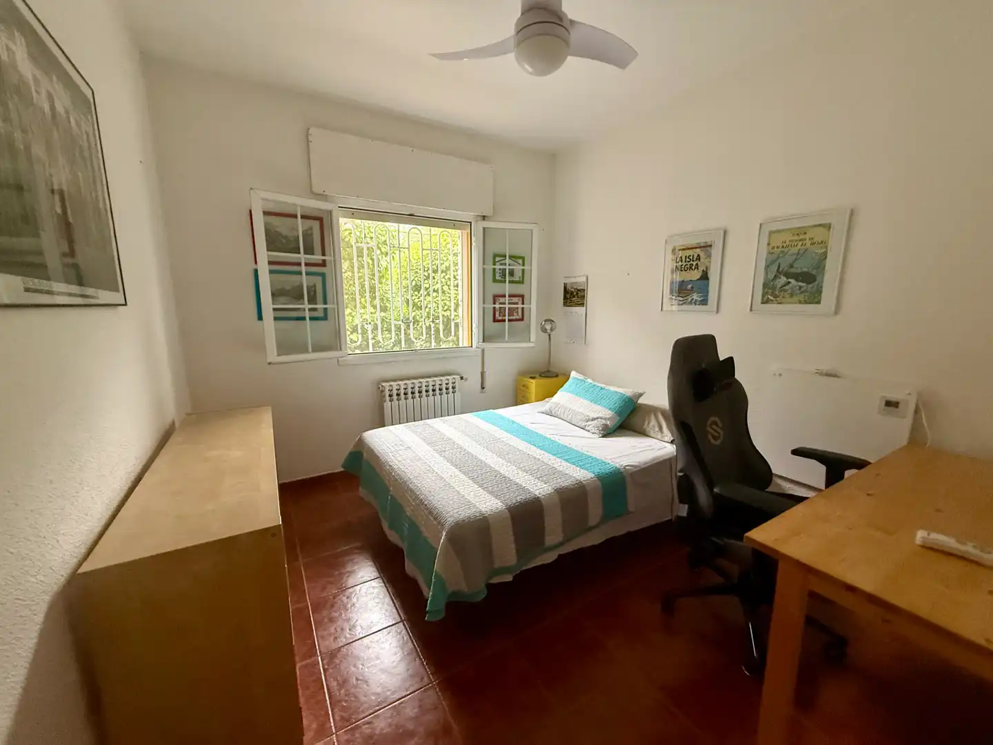 Habitación de Casa o chalet en venta en Poblete con Aire acondicionado, Jardín privado y Piscina
