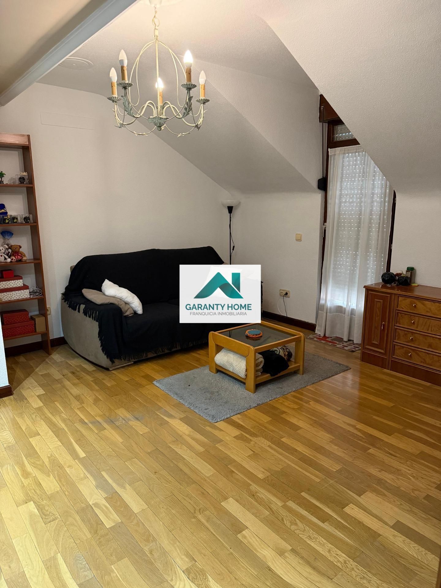 Sala d'estar de Àtic de lloguer en Palencia Capital amb Calefacció i Terrassa