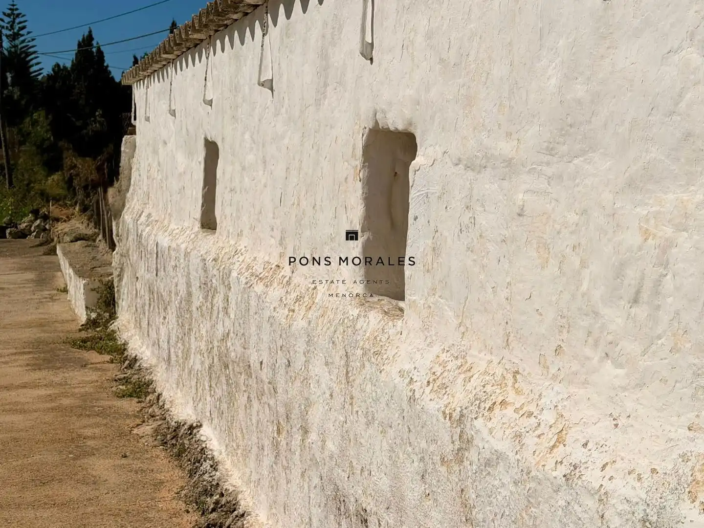 Vista exterior de Finca rústica en venda en Ciutadella de Menorca amb Calefacció, Piscina i Moblat