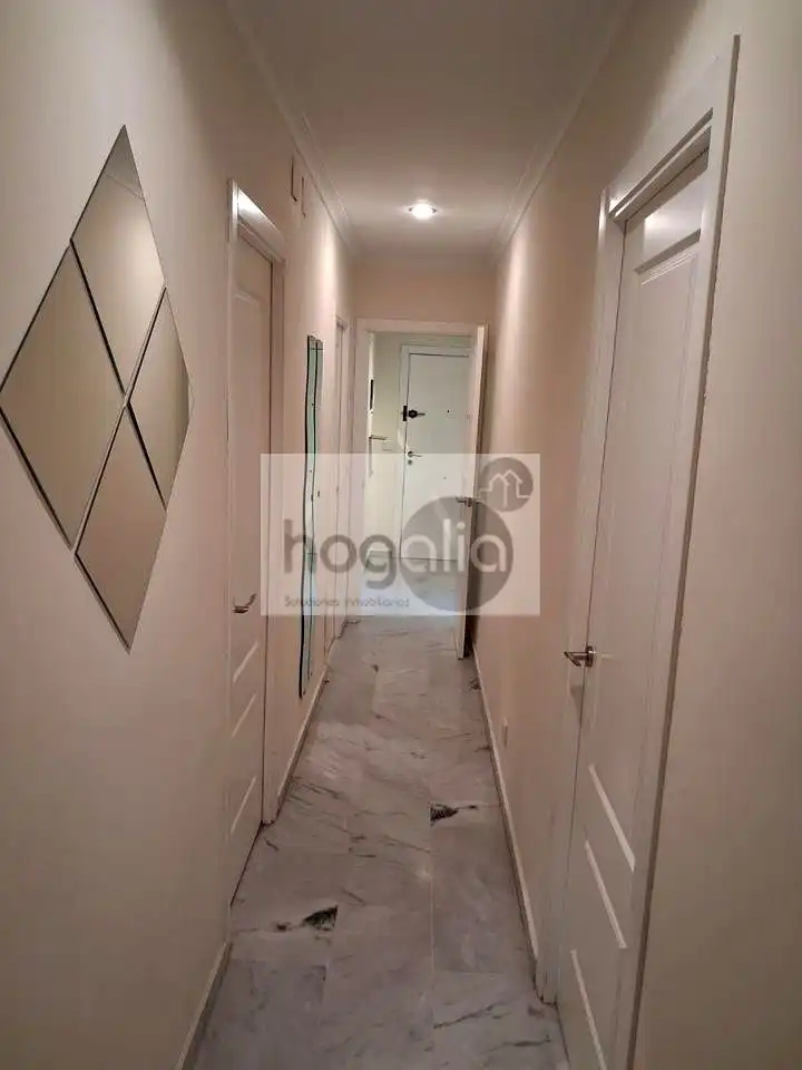 Flat for rent in Este - Alcosa- Torreblanca