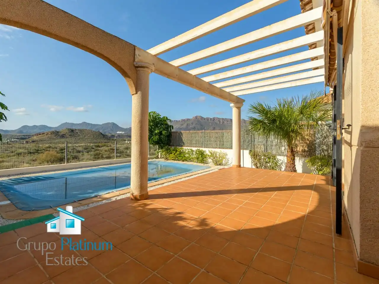 Terraced house with pool for sale in San Juan de los Terreros, imagen 3