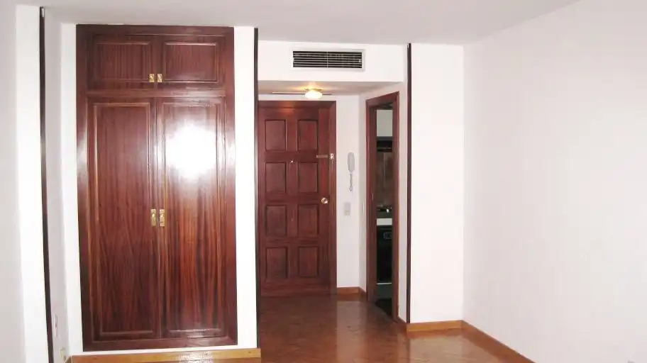 Apartamento de alquiler en Paseo Sagasta