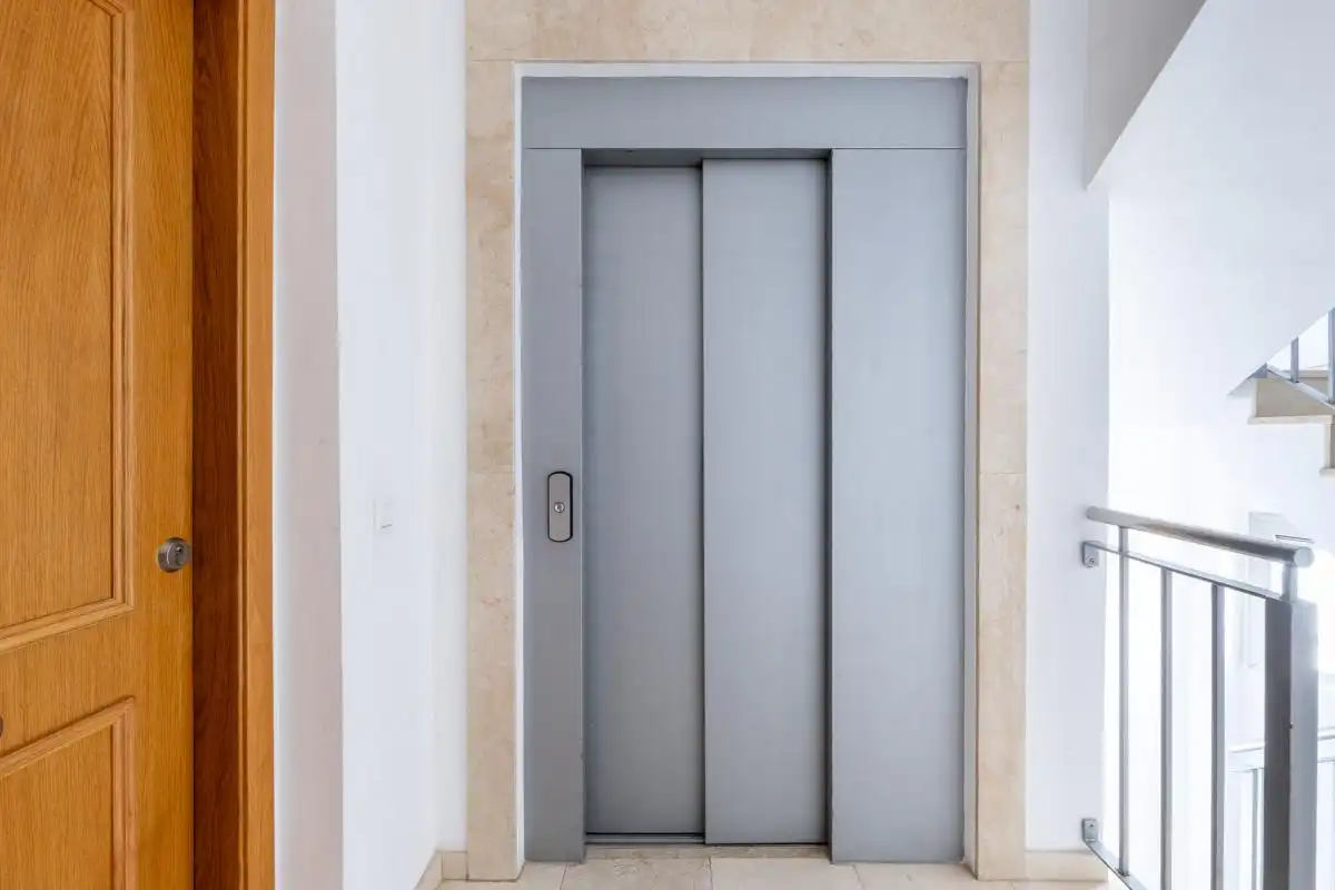 Wohnung zum Verkauf in Montserrat mit Klimaanlage und Heizung