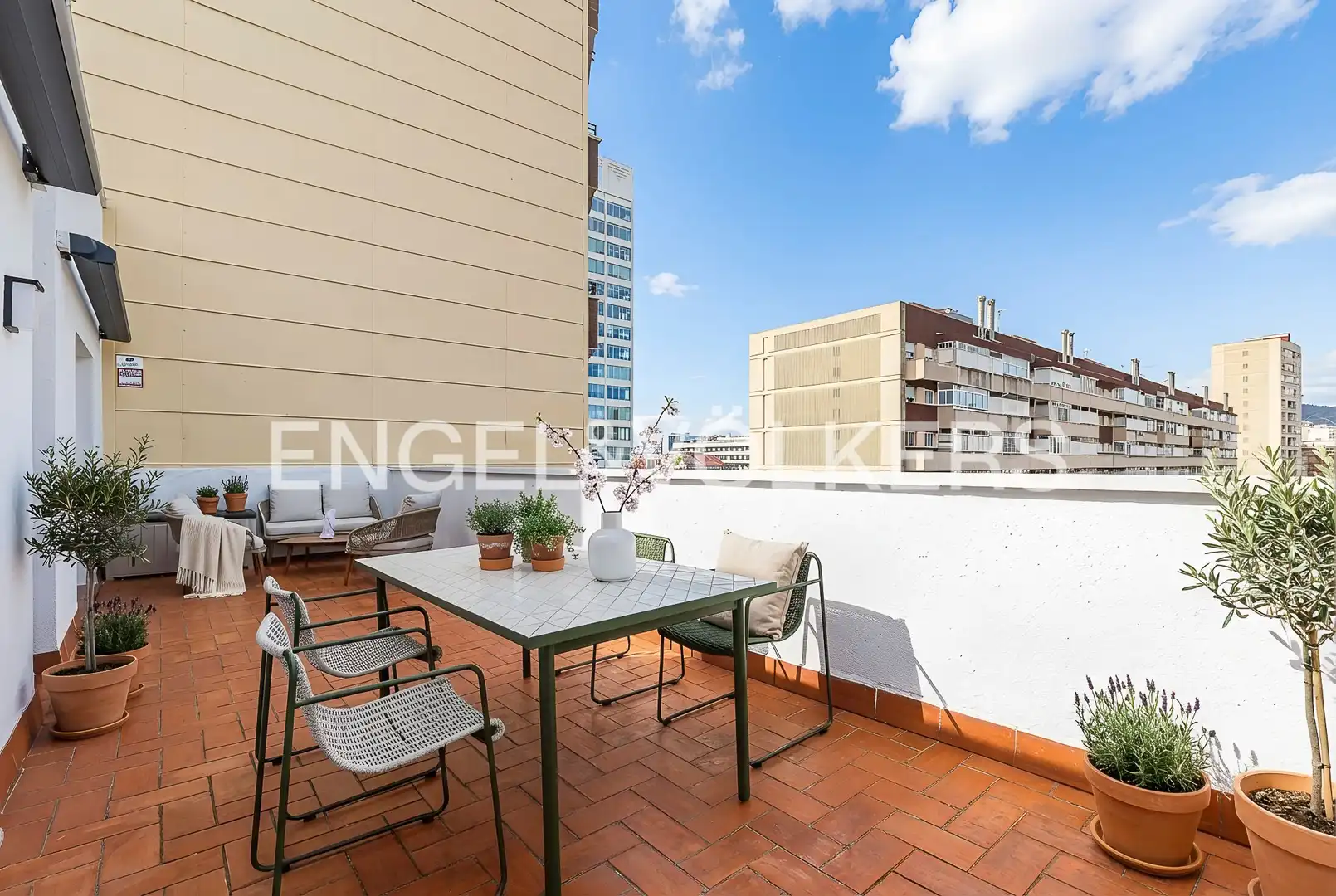 Terraza de Ático de alquiler en Barcelona con Aire acondicionado, Calefacción y Parquet