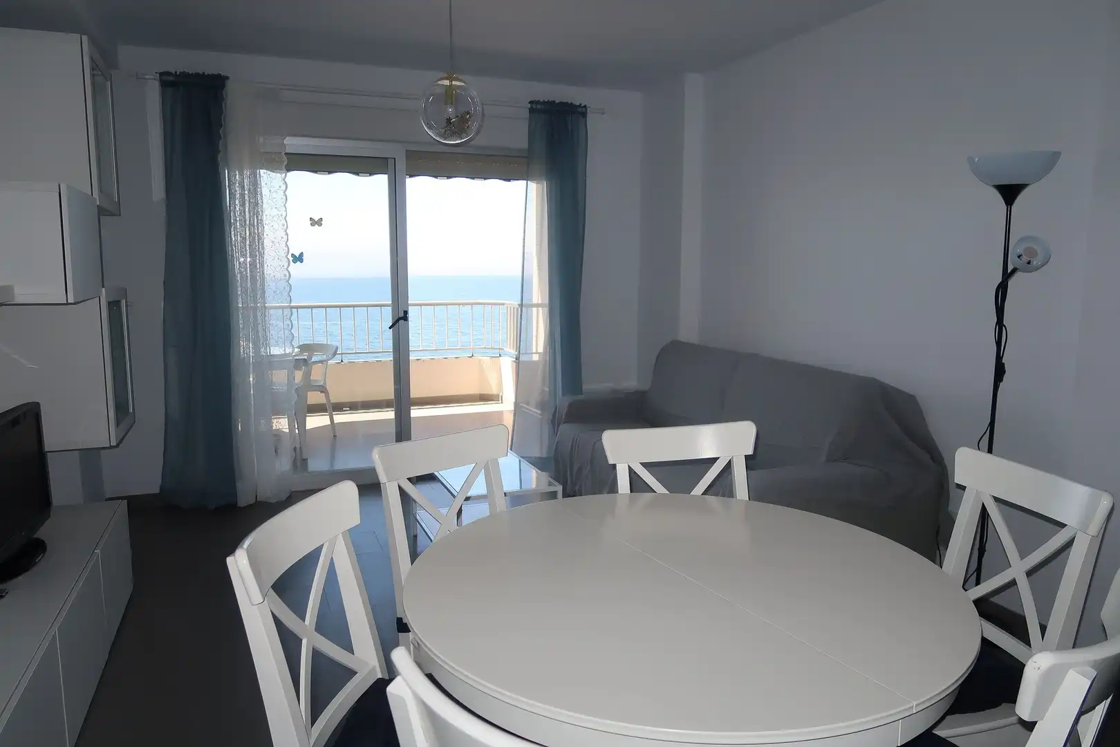 Dormitori de Apartament de lloguer en Almuñécar amb Terrassa, Moblat i Forn