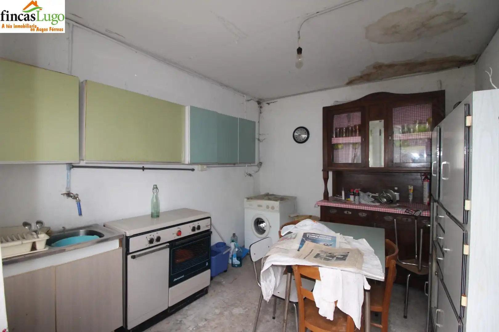 Cocina de Casa o chalet en venta en Begonte con Calefacción, Jardín privado y Terraza