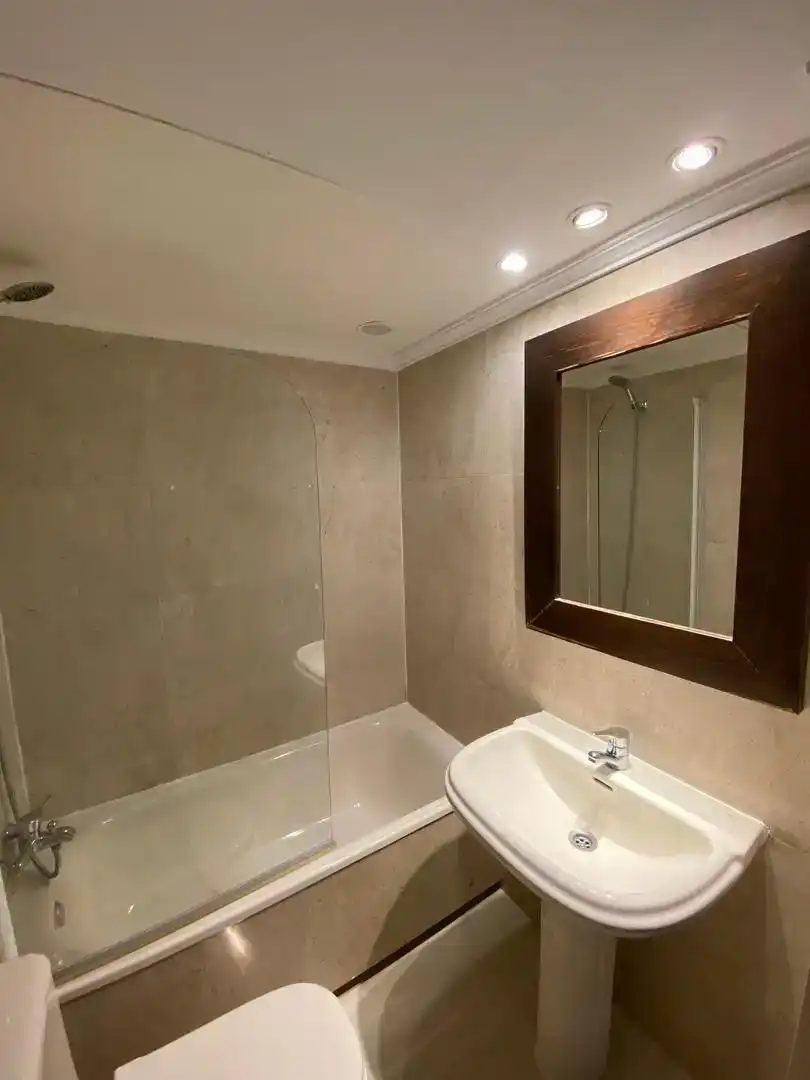 Bathroom of Flat for rent in Ciudad Lineal