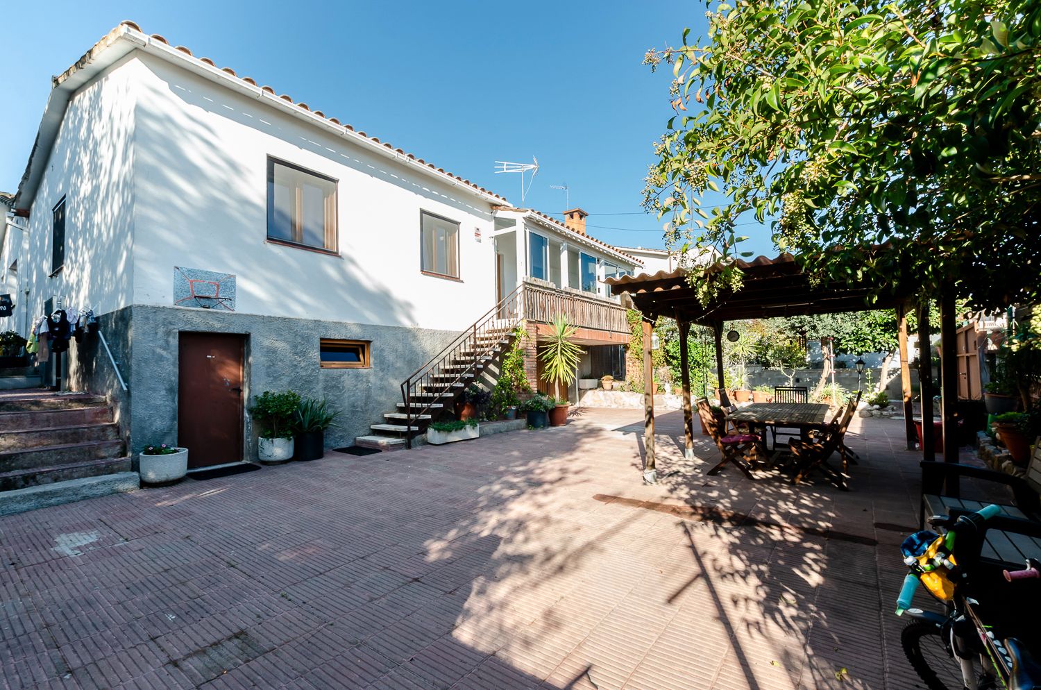 Exterior view of House or chalet for sale in Santa Eulàlia de Ronçana  with Air Conditioner, Heating and Private garden