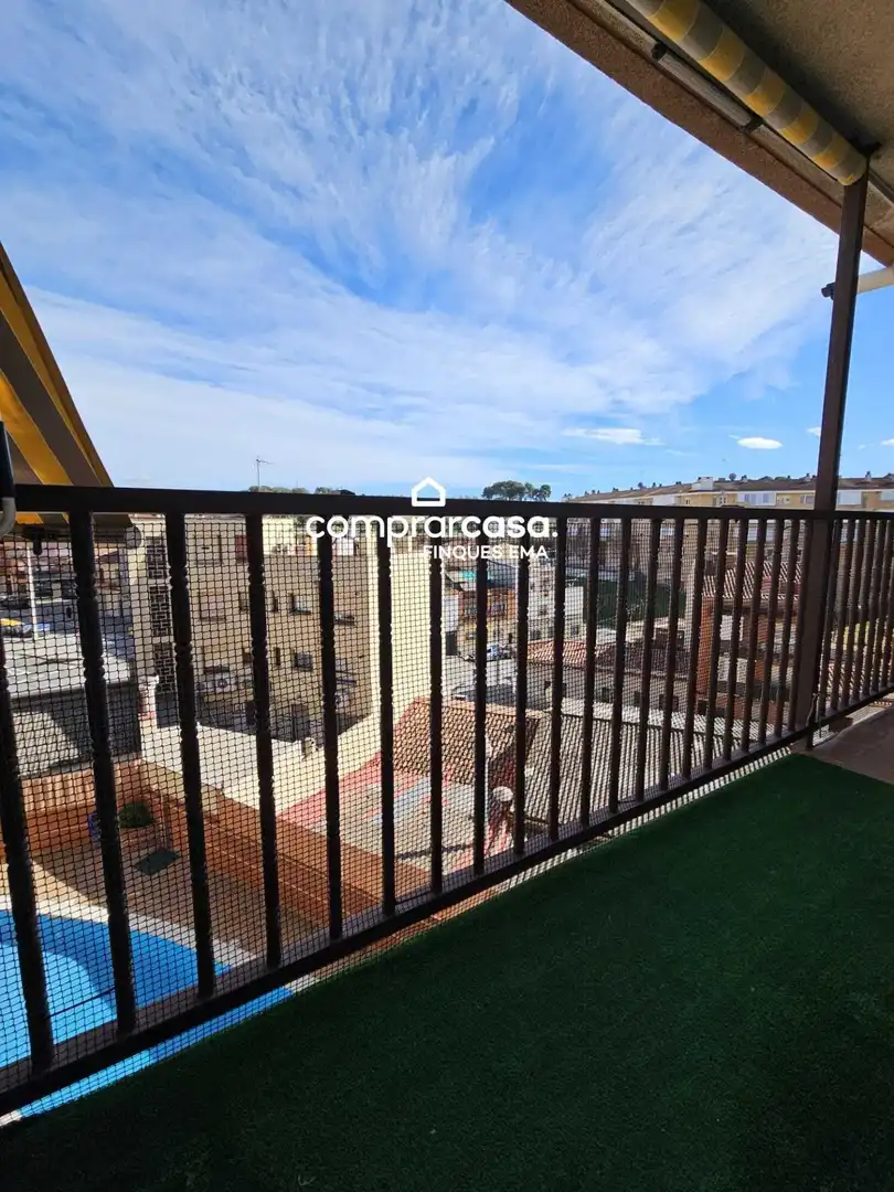Terrassa de Àtic en venda en Rubí amb Terrassa, Balcó i Piscina comunitària
