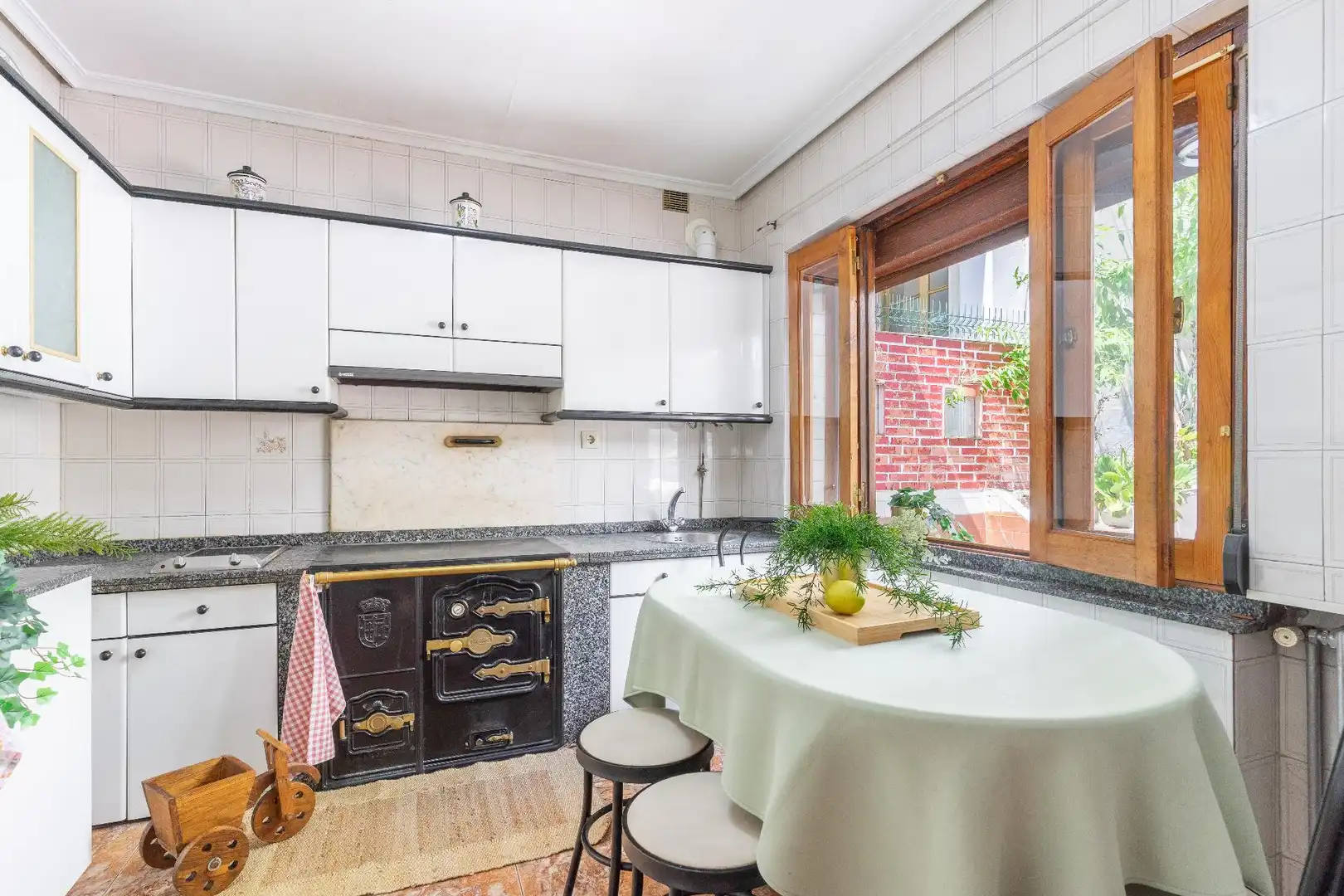 Küche von Haus oder Chalet zum Verkauf in Mieres (Asturias) mit Heizung, Privatgarten und Terrasse