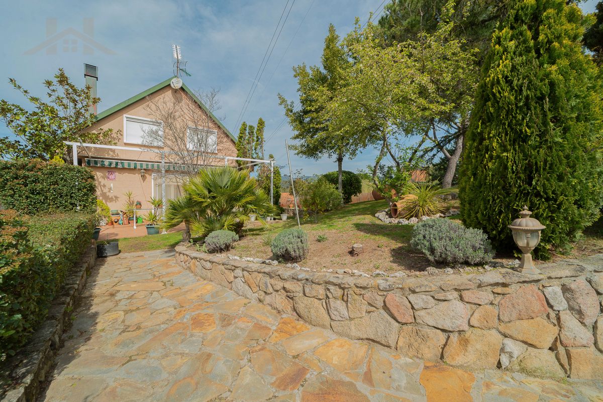 Jardí de Casa o xalet en venda en Torrelodones amb Aire condicionat, Calefacció i Jardí privat