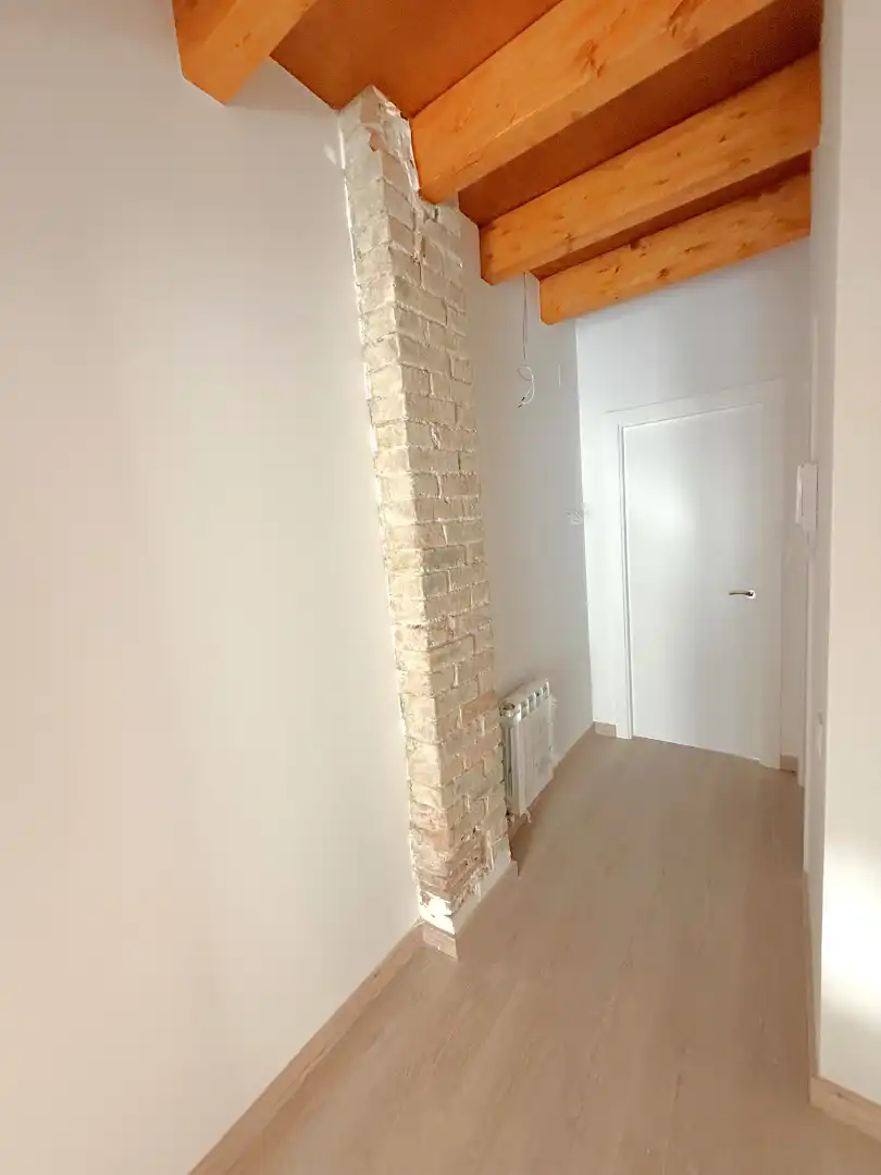 Casa adosada en venda en Manlleu amb Calefacció, Parquet i Forn