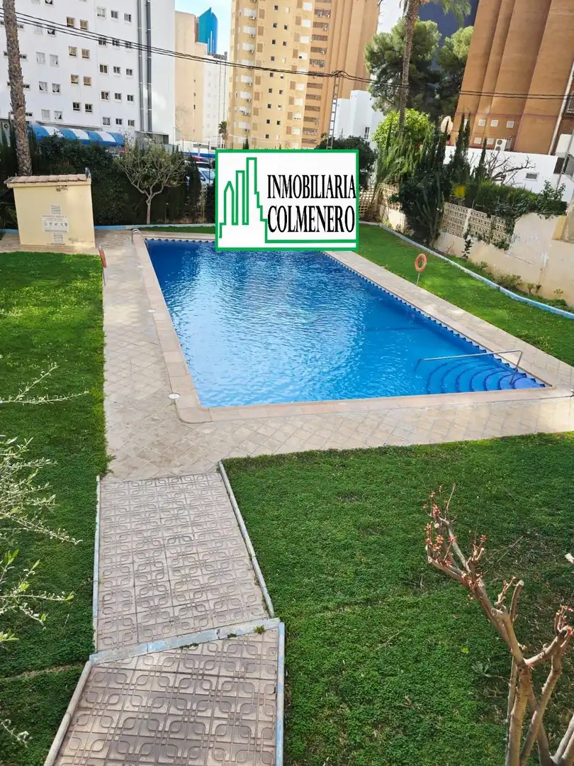 Piscina de Estudi en venda en Benidorm amb Aire condicionat, Moblat i Piscina comunitària
