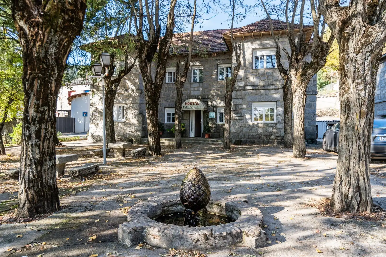 Vista exterior de Edificio en venta en Guadarrama