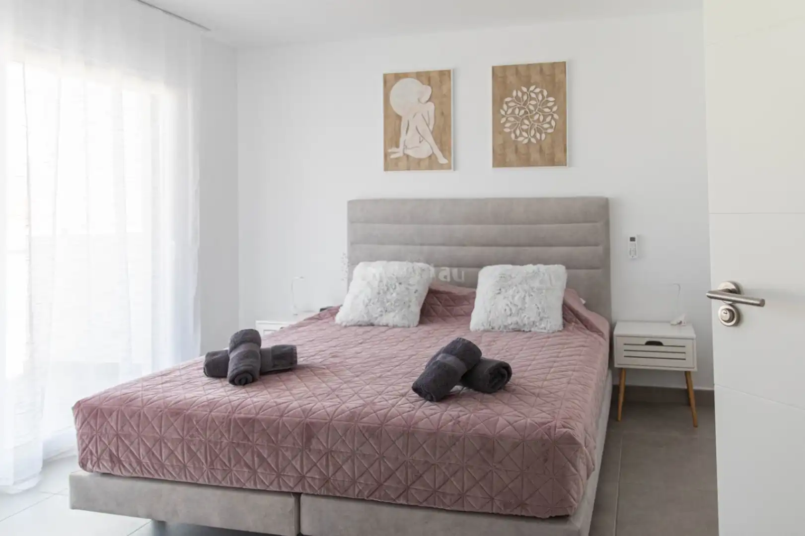Schlafzimmer von Haus oder Chalet zum Verkauf in L'Alfàs del Pi mit Klimaanlage, Heizung und Privatgarten