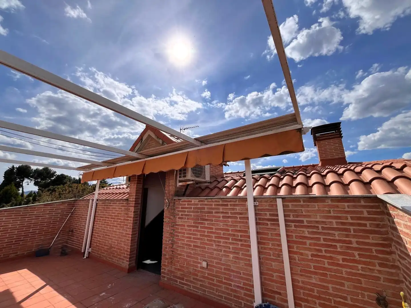 Terrasse von Wohnung zum Verkauf in Los Navalmorales mit Klimaanlage und Heizung