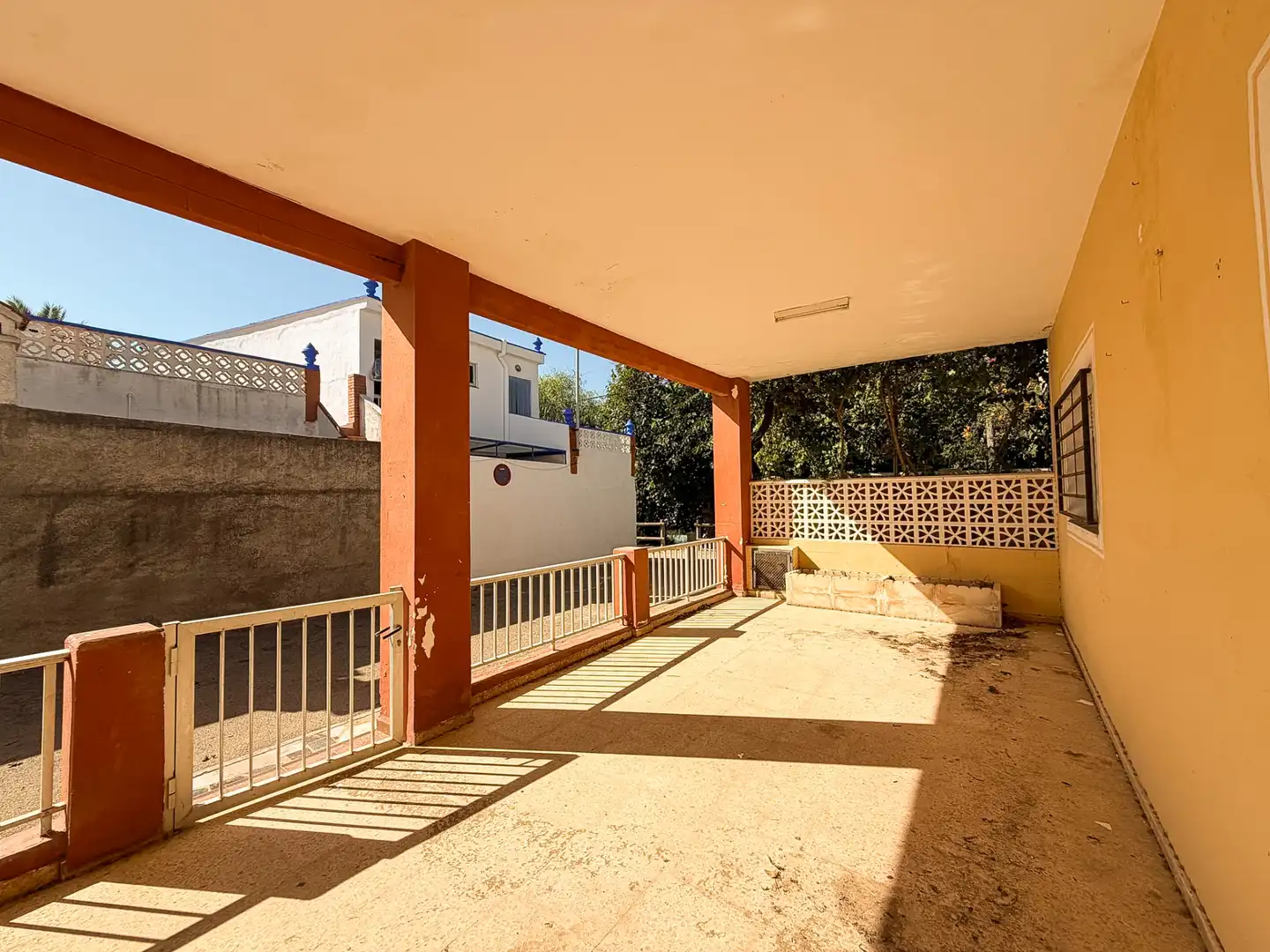 Terrace of Detached homes for sale in Cullera  with Terrace and Furnished