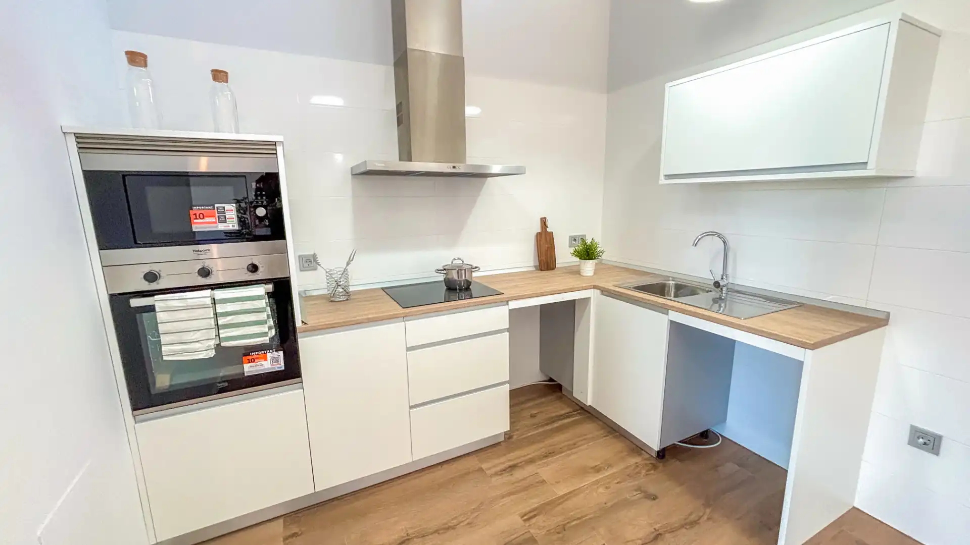 Cocina de Casa o chalet en venta en Yuncos con Jardín privado, Horno y Microondas