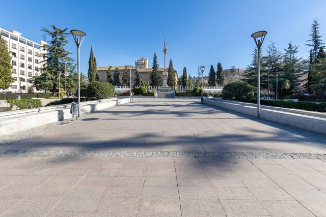 Piso en Venta en Avenida Divina Pastora 7 Bloque 2, 7 en San Ildefonso