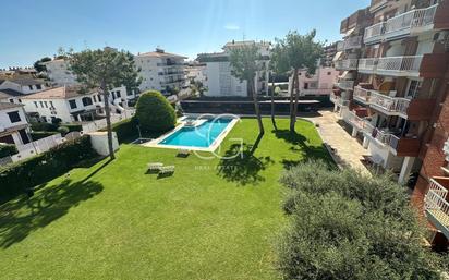 Exterior view of Flat for sale in Roda de Berà  with Private garden, Terrace and Community pool