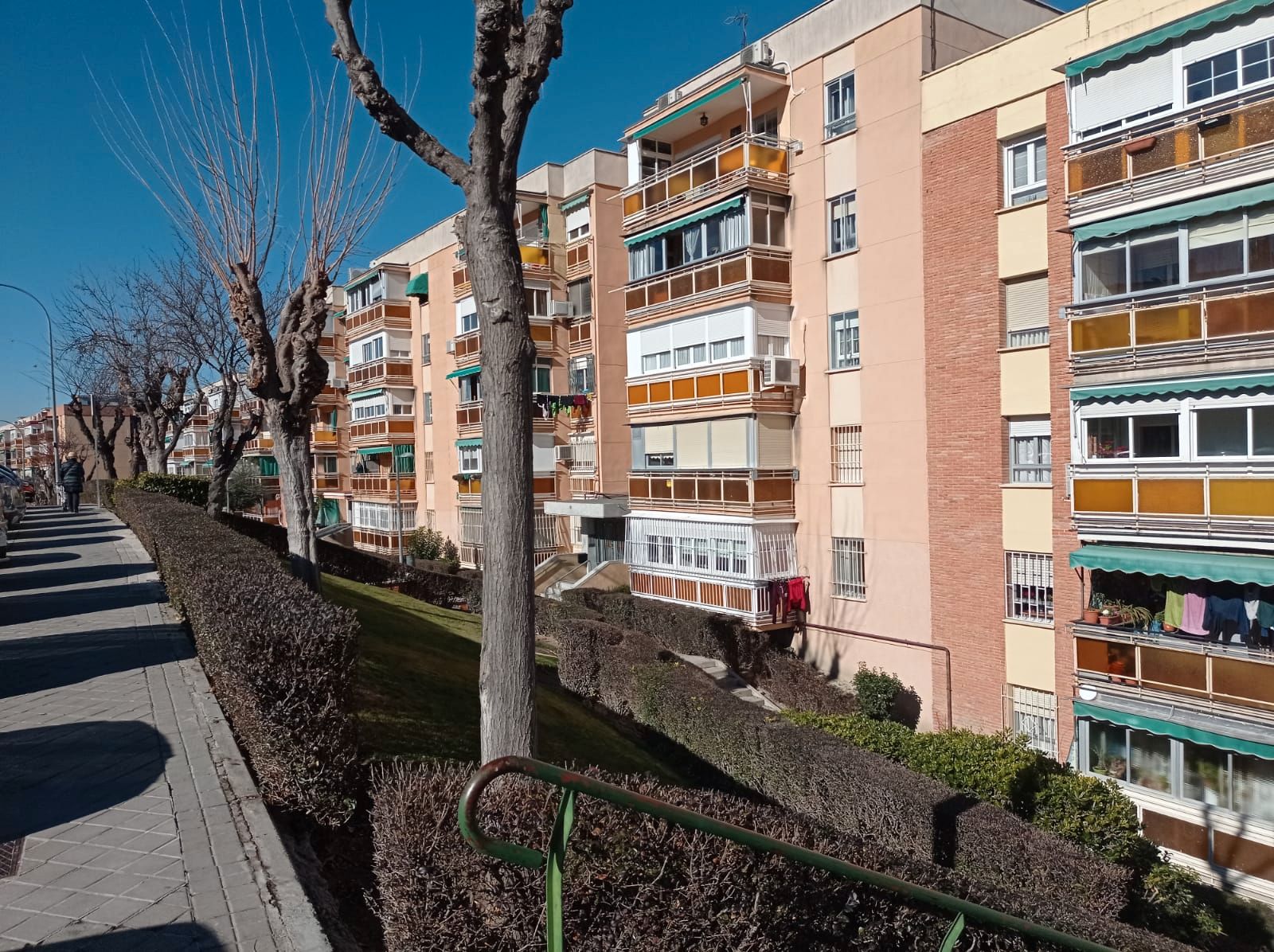 Vista exterior de Pis en venda en Coslada amb Calefacció