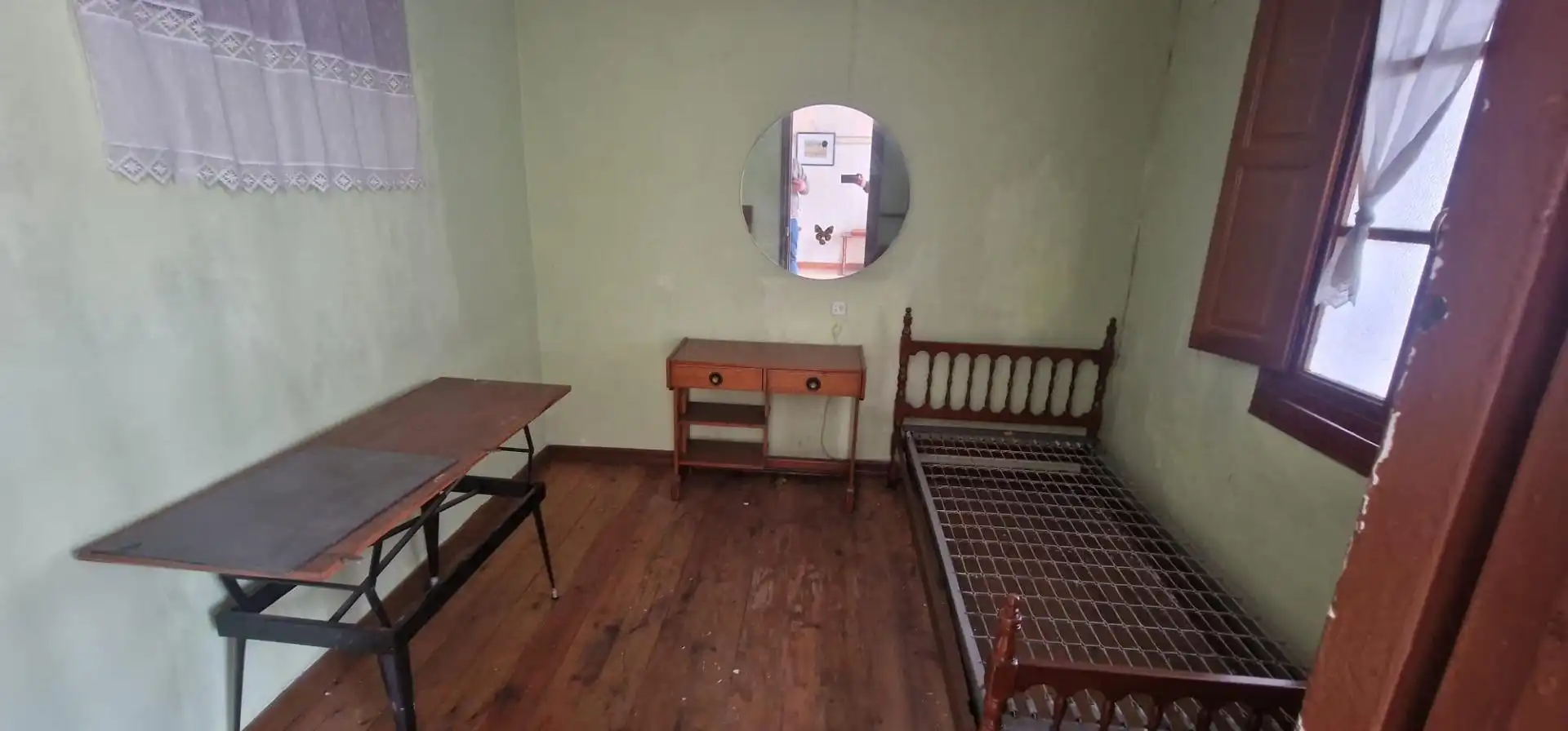 Habitación de Edificio en venta en Lena