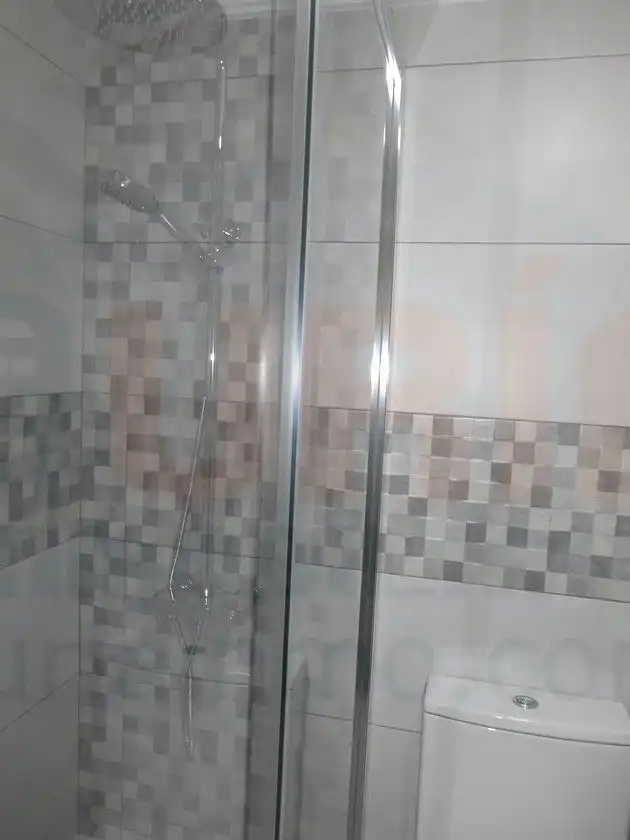 Bany de Pis de lloguer en Oviedo  amb Calefacció, Parquet i Forn