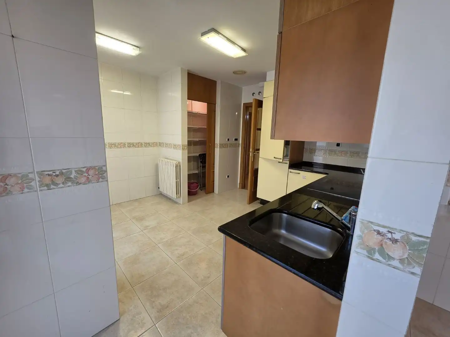 Cocina de Piso en venta en A Coruña Capital  con Calefacción, Terraza y Trastero