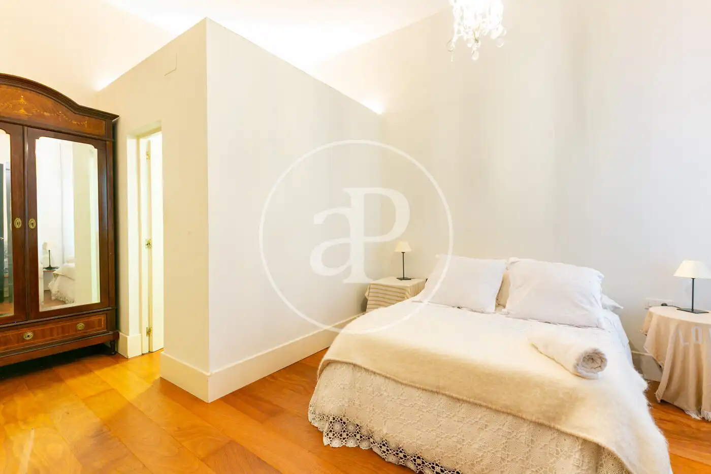 Flat for rent in Carrer d'Ausiàs Marc, Dreta de l'Eixample