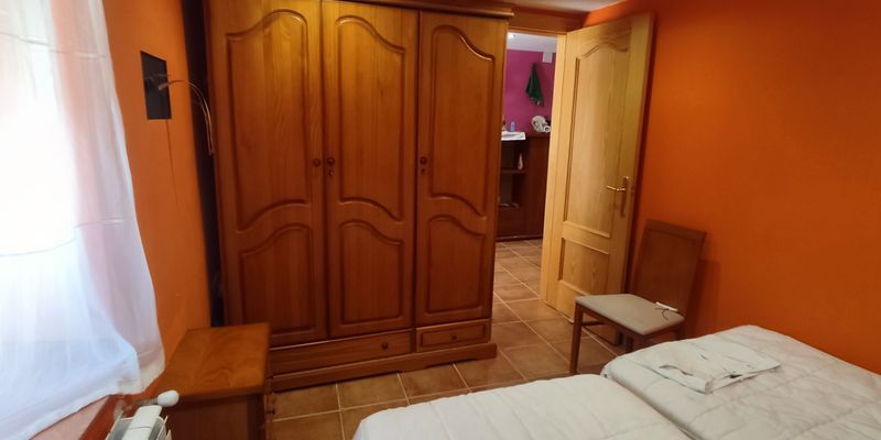 Dormitori de Finca rústica en venda en Valderas amb Terrassa, Traster i Moblat