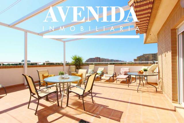 Apartamento en Venta en Central, 52 en Jardines del Mar
