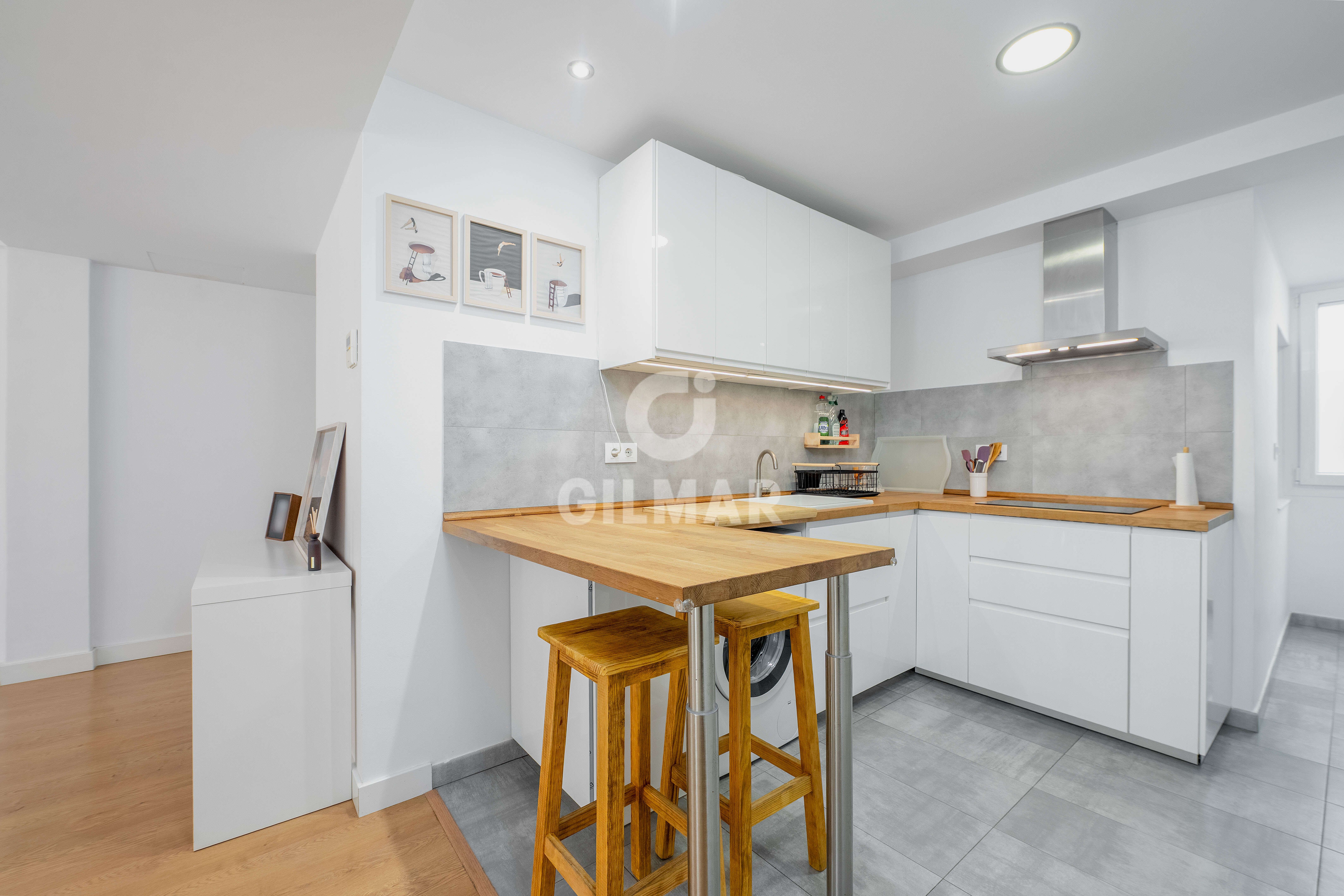 Kitchen of Flat for sale in San Fernando  with Heating